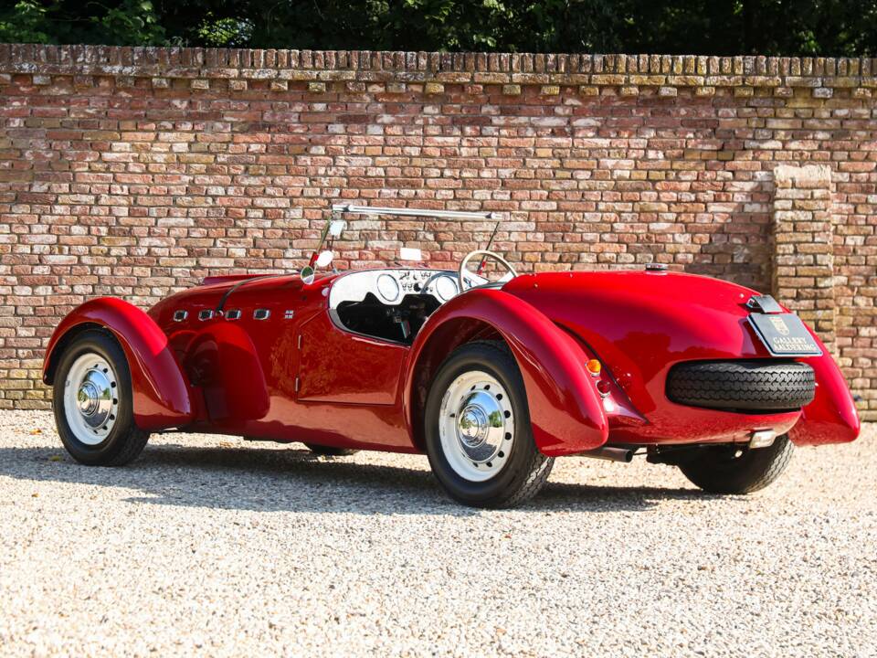 Image 32/50 of Healey Silverstone (1950)