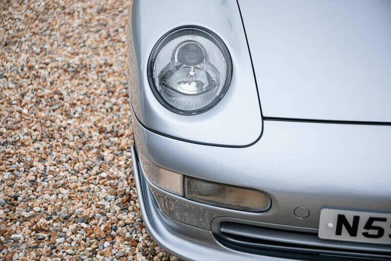 Immagine 43/50 di Porsche 911 Carrera RS (1995)
