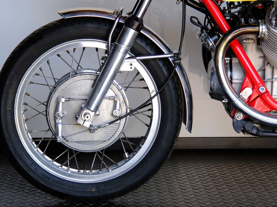 Immagine 44/80 di Moto Guzzi V7 Sport (1972)