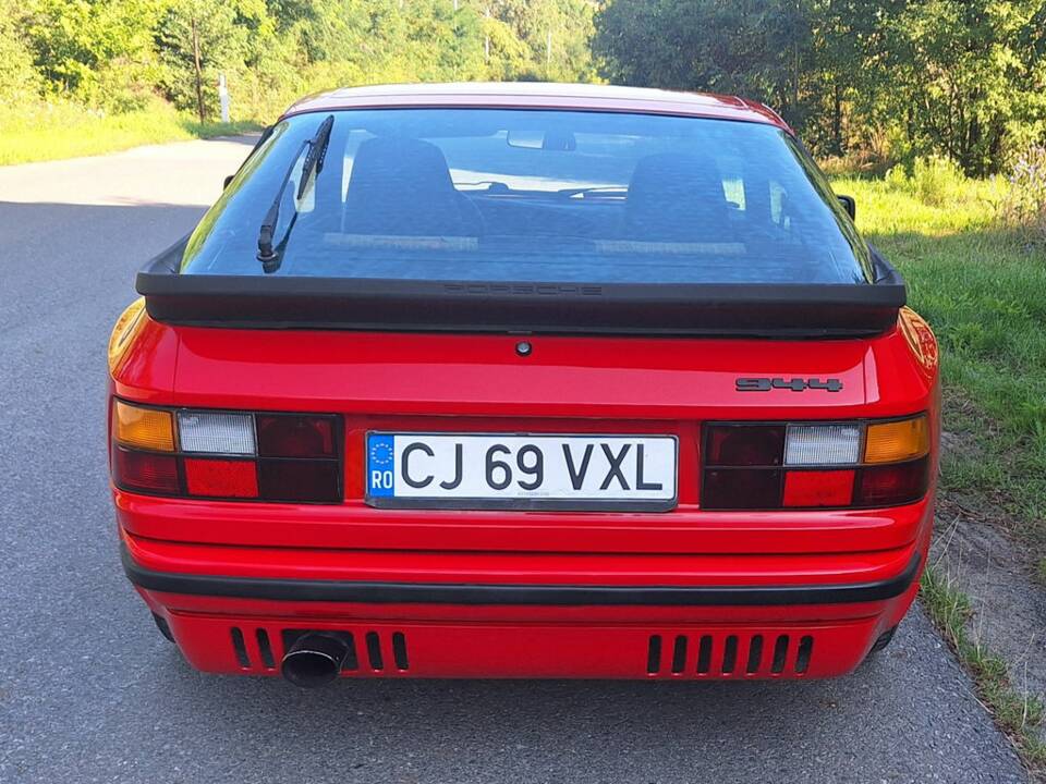 Bild 8/8 von Porsche 944 (1986)