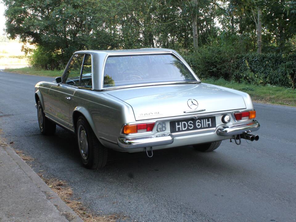 Bild 4/23 von Mercedes-Benz 280 SL (1970)