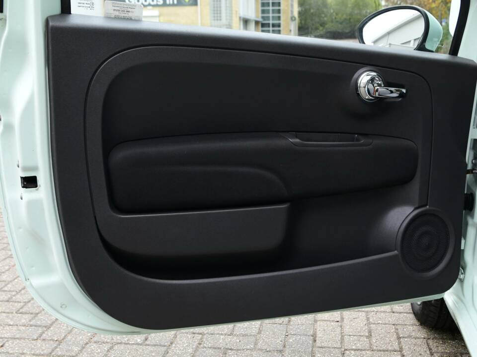 Image 20/45 of FIAT 500 C (2015)
