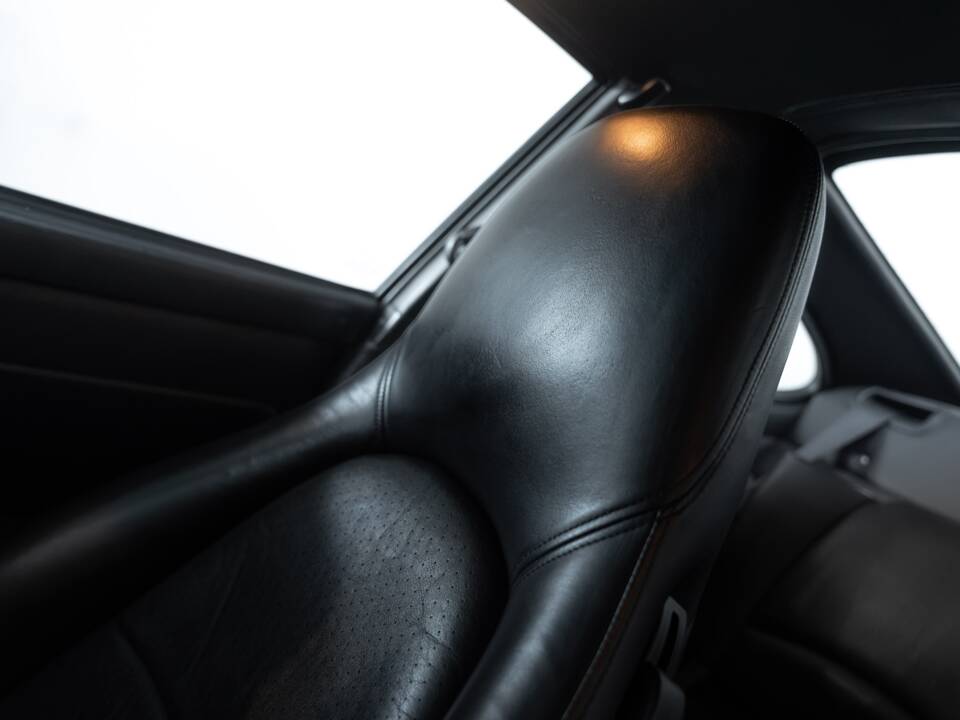 Bild 20/39 von Porsche 911 Carrera 4S (1997)