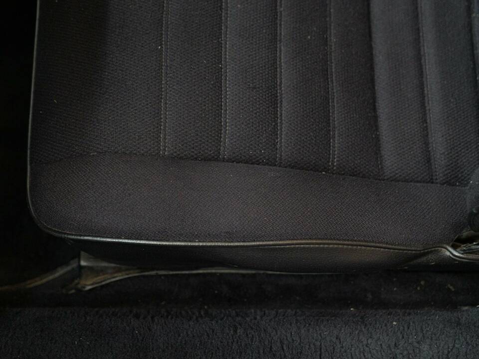 Image 31/50 of Porsche 911 Carrera 2.7 (1975)