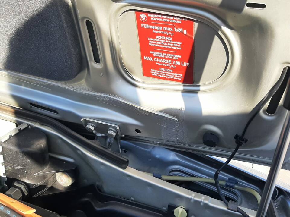 Image 18/36 of BMW 745i (1985)