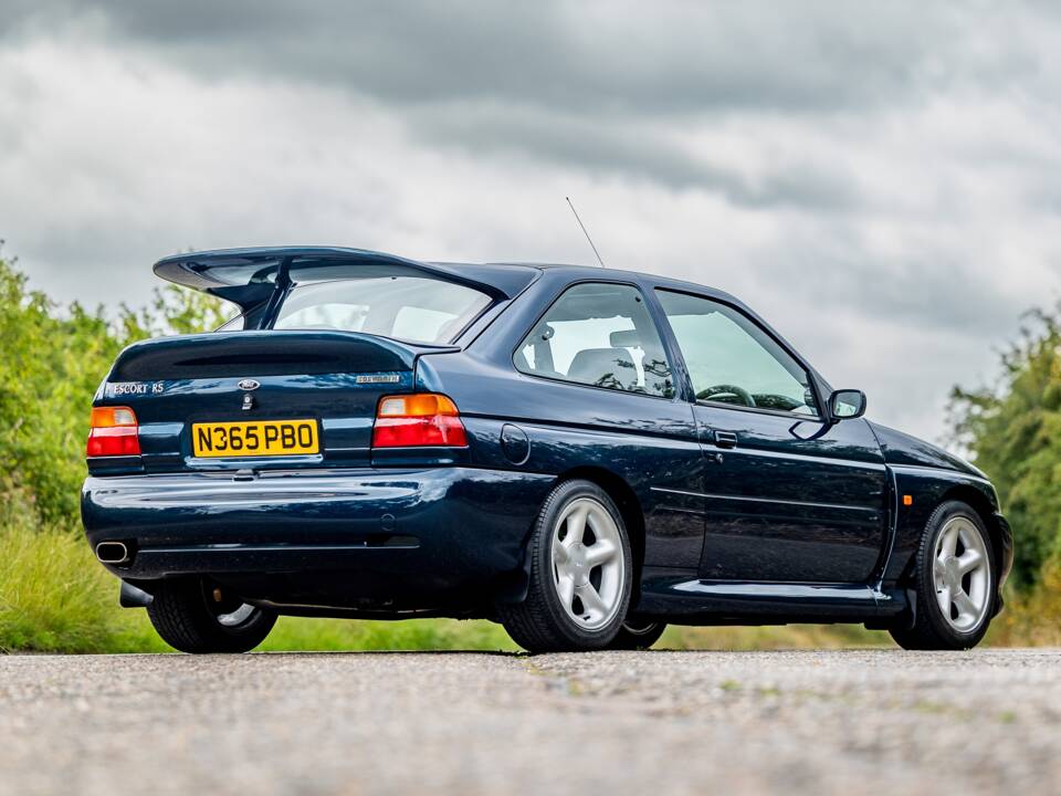 Image 3/43 de Ford Escort RS Cosworth (1996)
