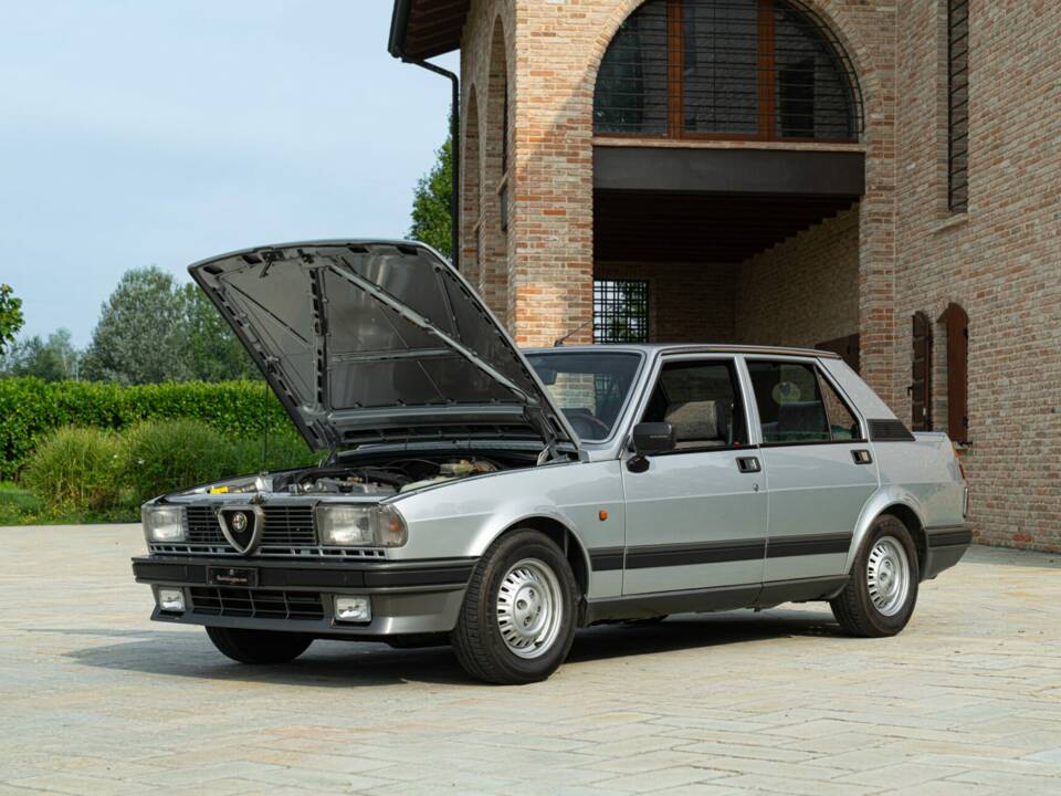 Imagen 46/50 de Alfa Romeo Giulietta 1.8 (1985)