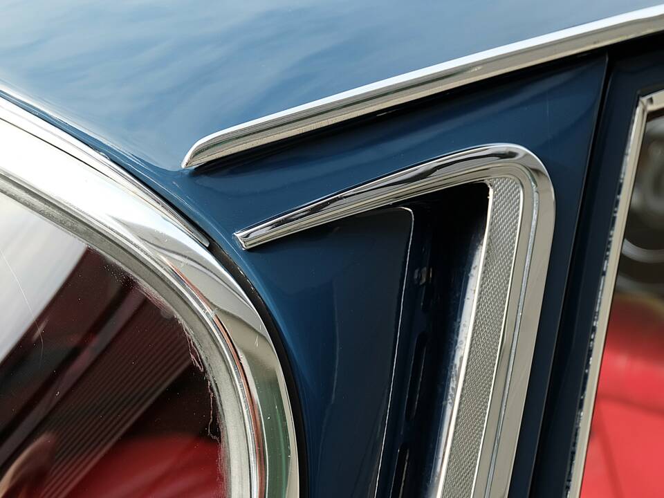 Image 47/76 de Mercedes-Benz 220 S b (1963)