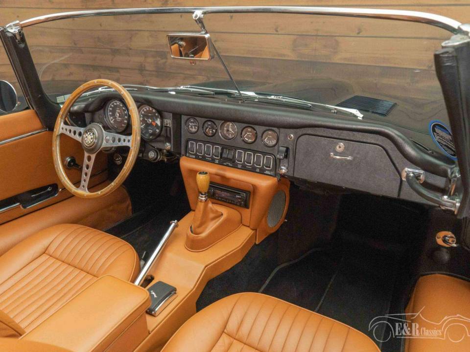 Bild 19/19 von Jaguar E-Type (1968)