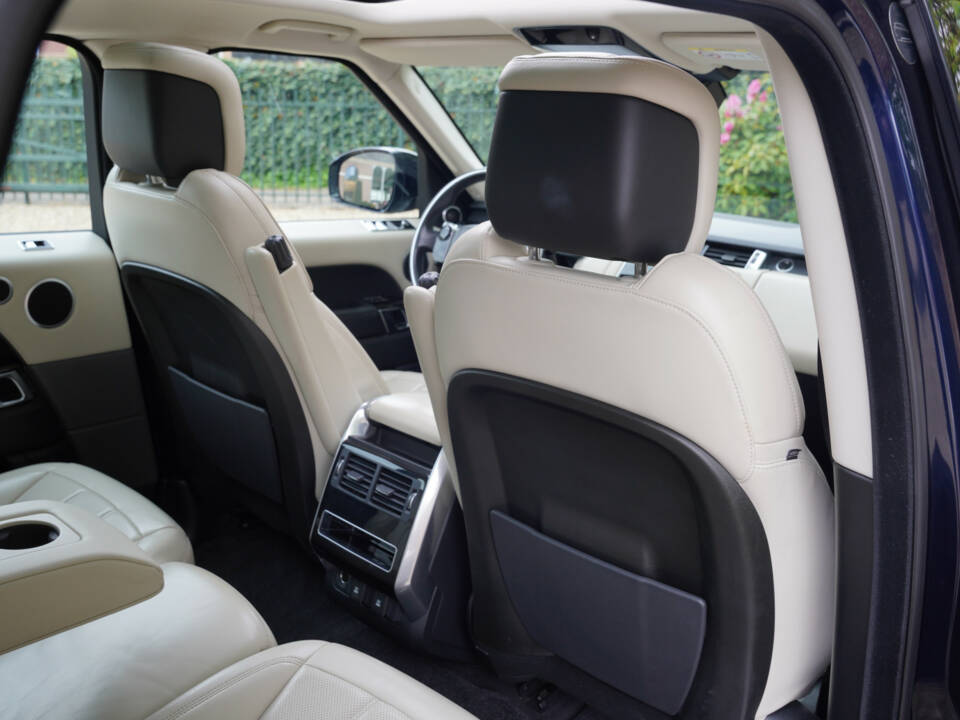 Image 46/50 of Land Rover Range Rover Sport P400e PHEV (2020)
