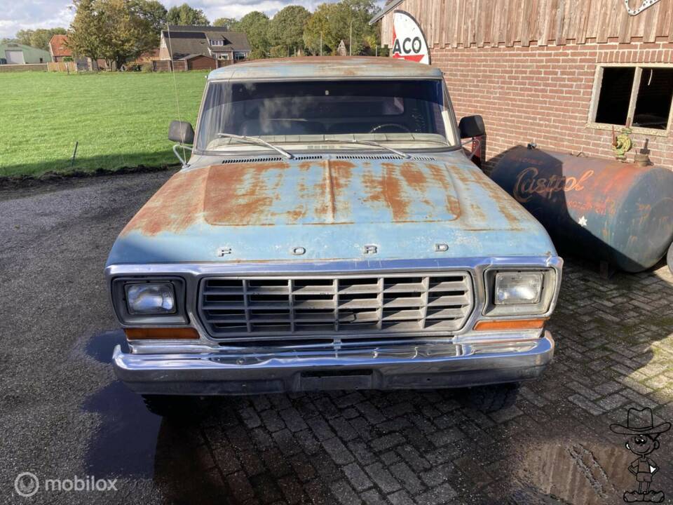 Image 4/44 of Ford F-250 (1978)