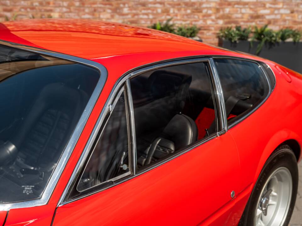 Bild 25/79 von Ferrari 365 GTB/4 Daytona (1969)