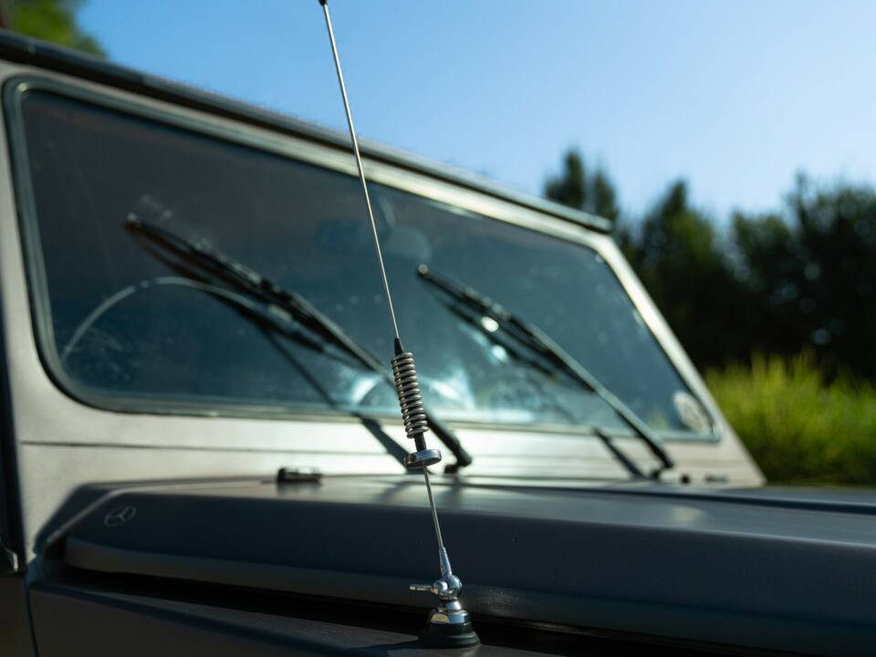 Image 21/50 de Mercedes-Benz 280 GE (SWB) (1981)