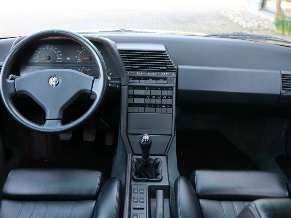 Imagen 19/50 de Alfa Romeo 164 3.0 V6 Quadrifoglio (1991)