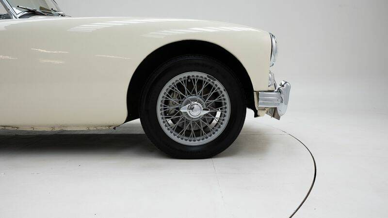 Image 10/15 of MG MGA 1600 (1962)