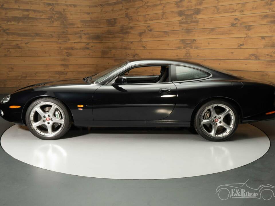 Bild 3/6 von Jaguar XKR (2003)