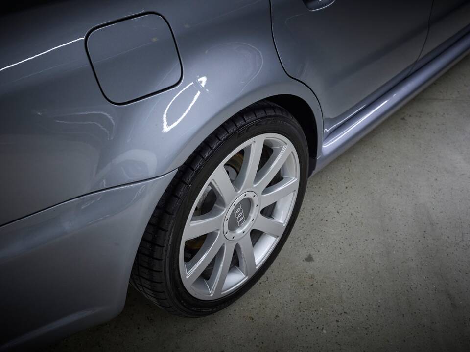 Imagen 29/100 de Audi RS4 Avant (2001)