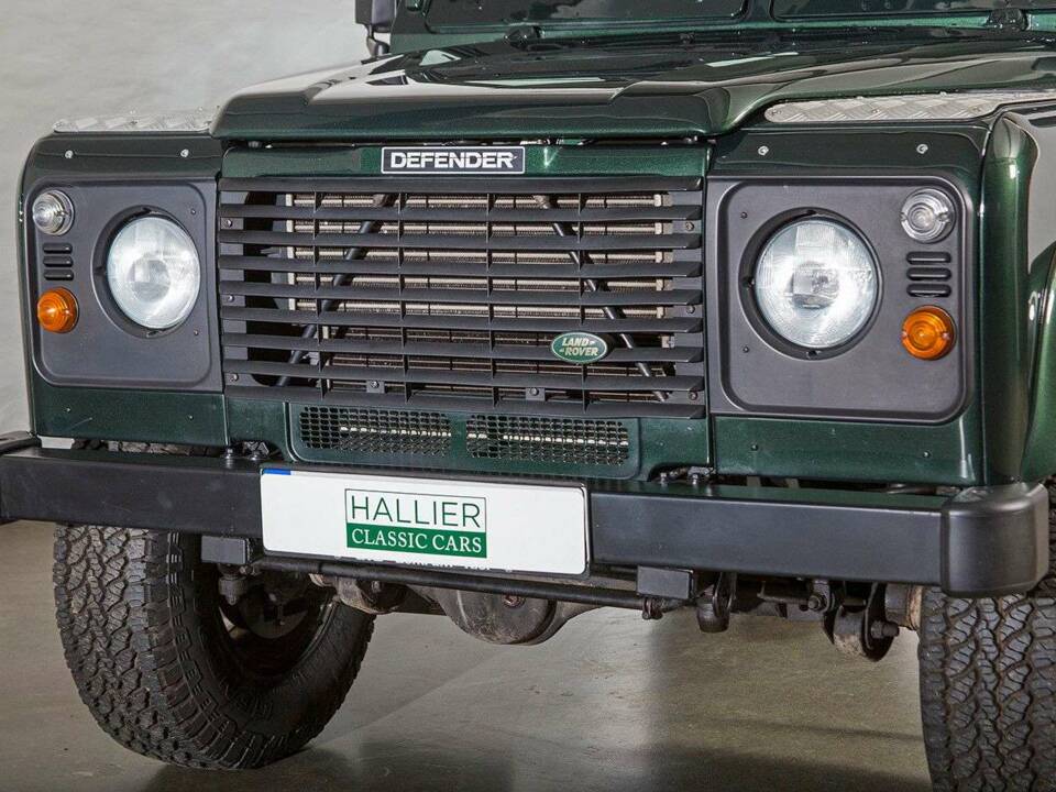 Bild 4/18 von Land Rover Defender 90 Td5 (2002)