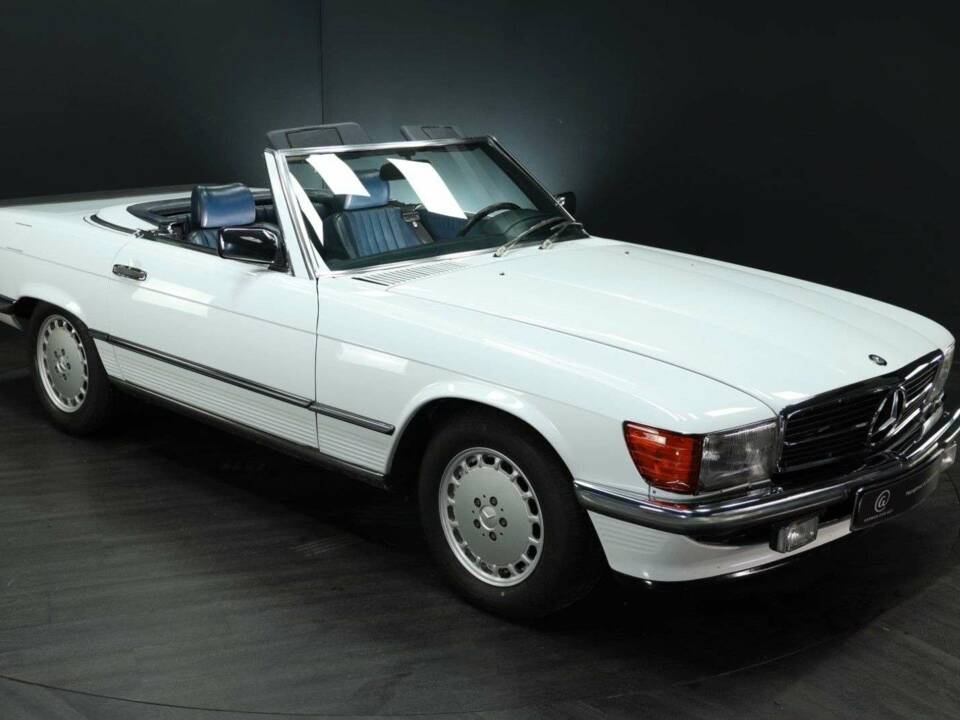 Image 8/30 de Mercedes-Benz 500 SL (1985)