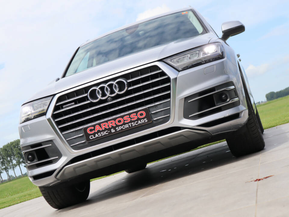 Image 38/50 of Audi Q7 3.0 TFSI (2017)