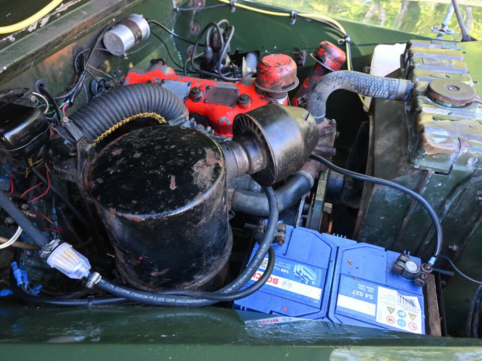 Image 43/50 of Land Rover 80 (1949)