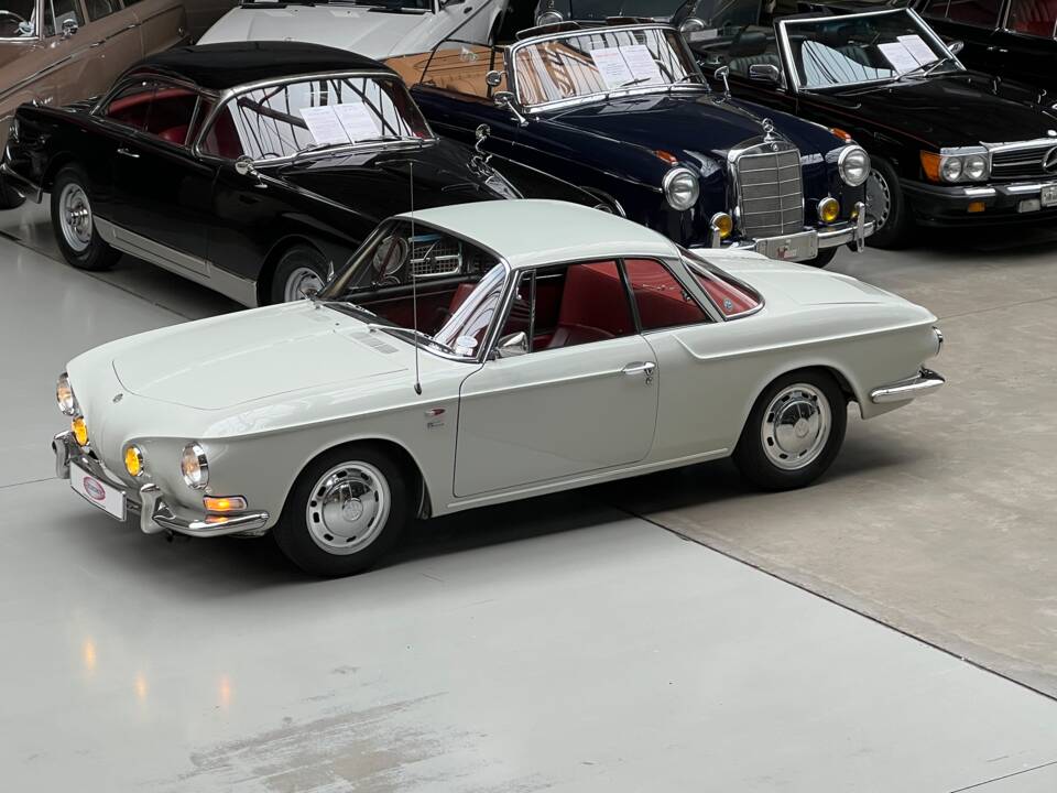 Image 1/37 of Volkswagen Karmann Ghia 1600 L (1968)