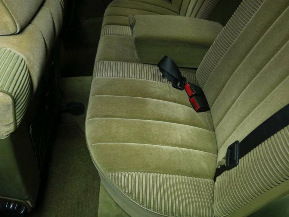 Bild 26/50 von Mercedes-Benz 300 D (1981)