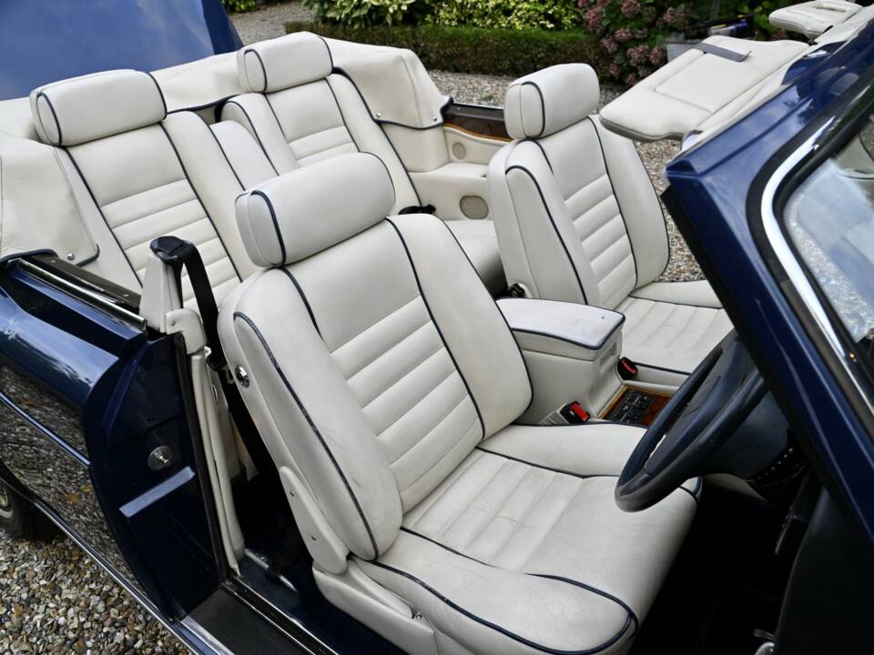 Imagen 32/50 de Rolls-Royce Corniche III (1991)