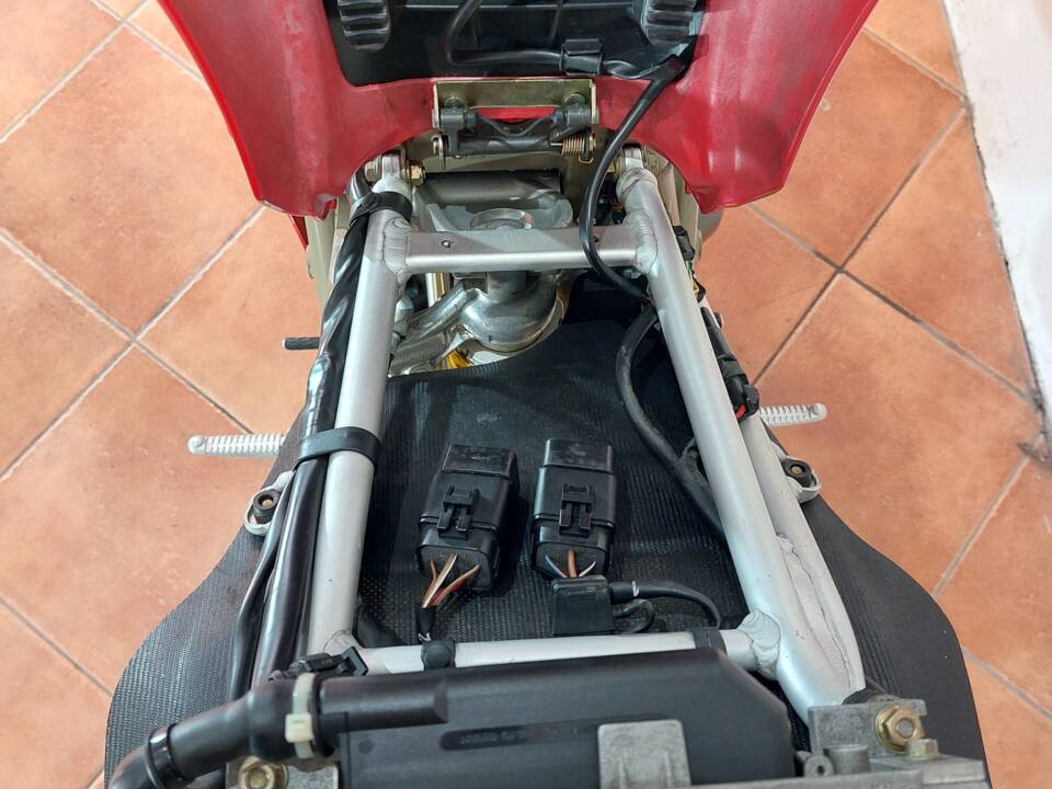 Image 53/55 of Ducati 916SP (1995)