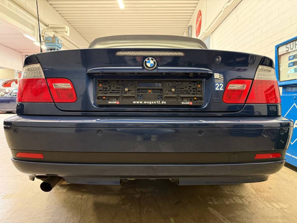 Image 15/22 of BMW 318Ci (2005)