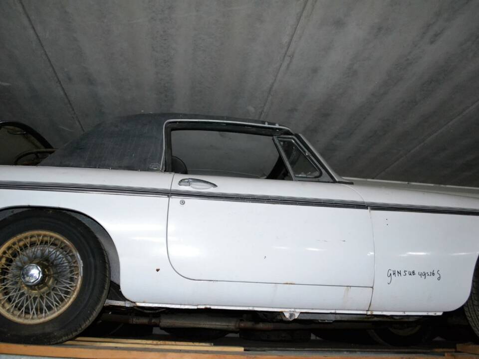 Afbeelding 12/46 van MG MGB (1971)