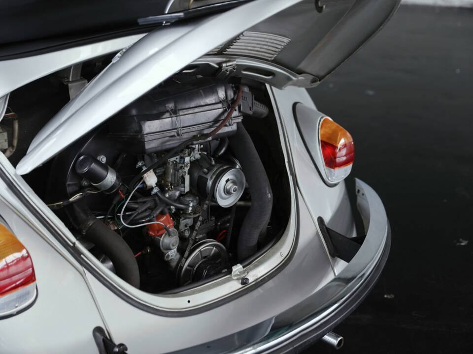 Image 29/37 of Volkswagen Beetle 1302 (1971)