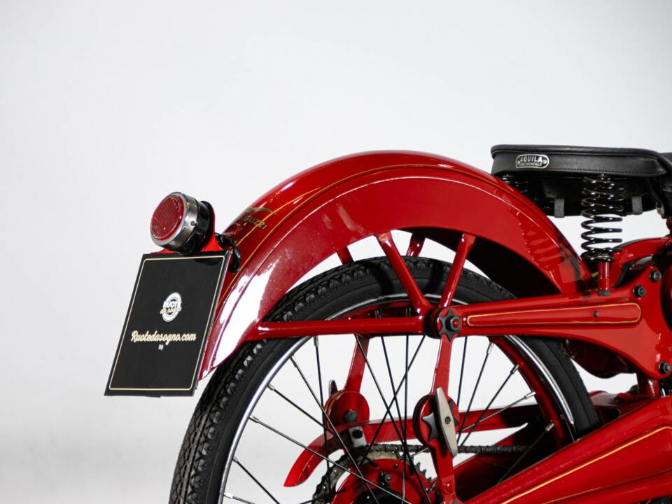 Imagen 28/50 de Moto Guzzi DUMMY (1957)