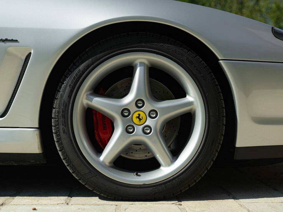 Image 25/50 of Ferrari 550 Maranello (2000)