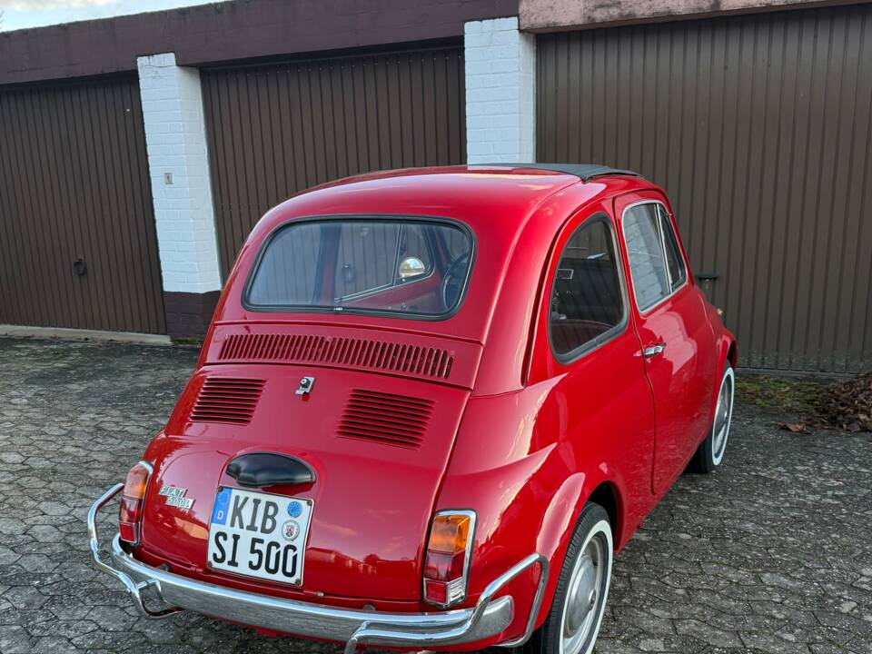 Bild 2/4 von FIAT 500 L (1971)