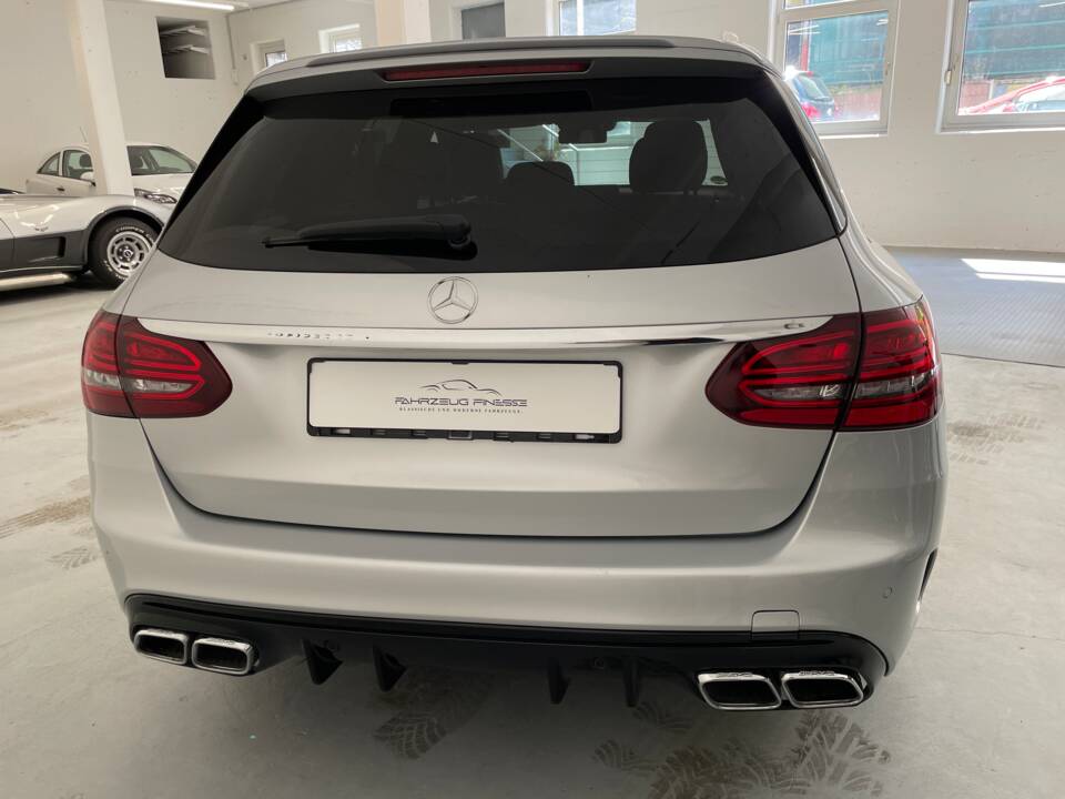 Obraz 7/36 pojazdu Mercedes-Benz C 63 AMG T (2020)