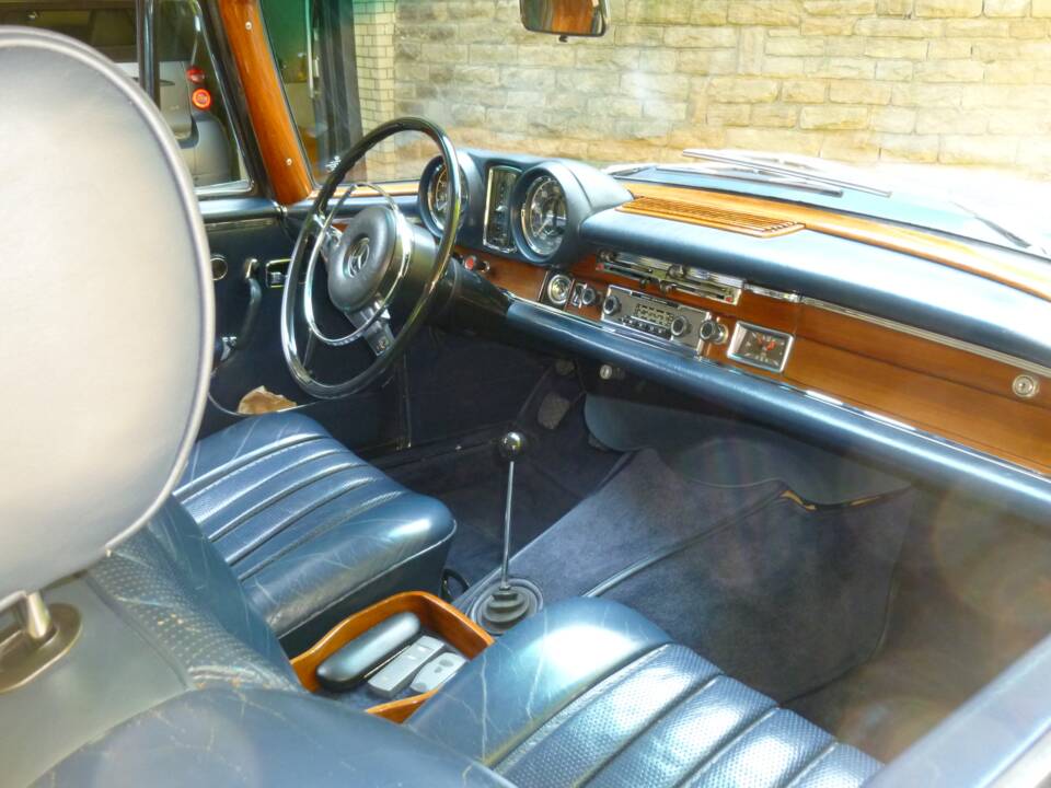 Afbeelding 15/32 van Mercedes-Benz 280 SE (1969)