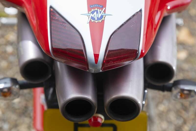 Bild 35/50 von MV Agusta DUMMY (2000)