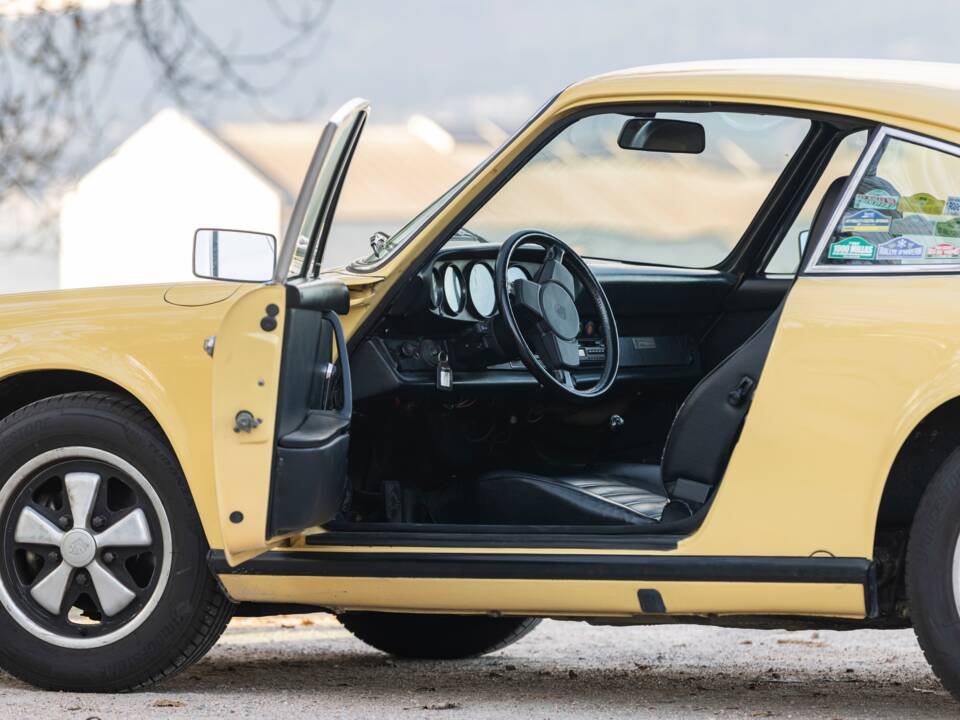 Image 17/58 of Porsche 911 2.7 S (1974)