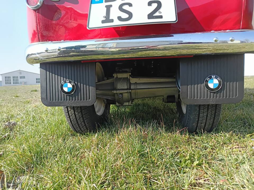 Image 8/17 of BMW Isetta 250 (1960)