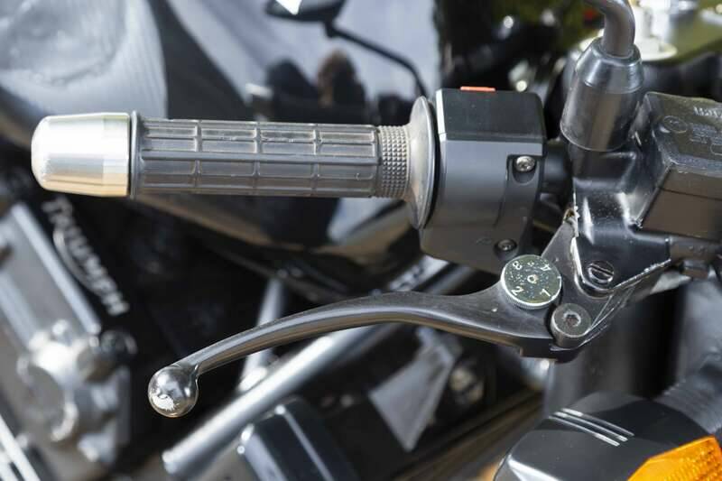 Immagine 21/40 di Triumph Speed Triple (1999)