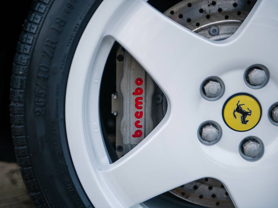 Image 18/35 de Ferrari F 355 Challenge (1995)