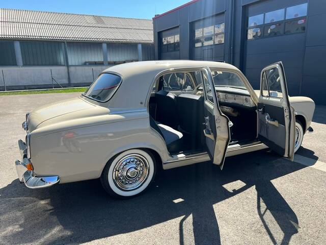 Bild 8/29 von Peugeot 403 (1959)