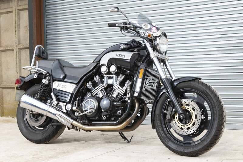 Image 25/37 of Yamaha V-Max 1200 (2000)