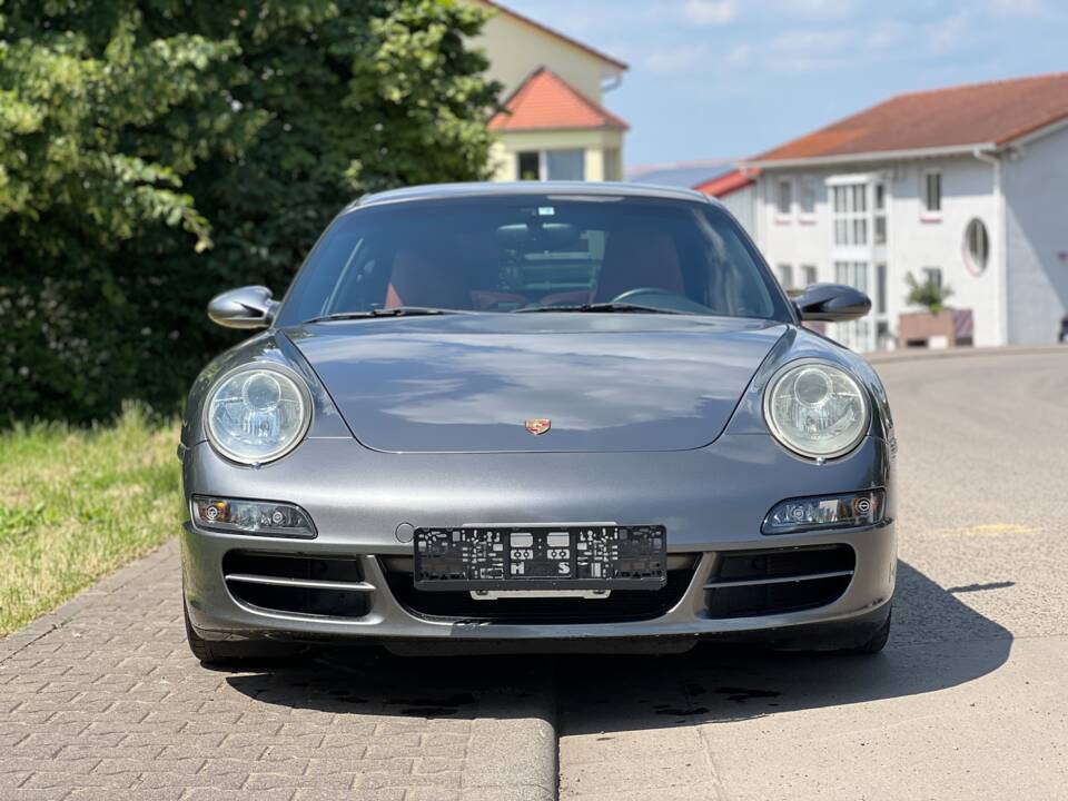 Image 2/53 of Porsche 911 Carrera (2008)