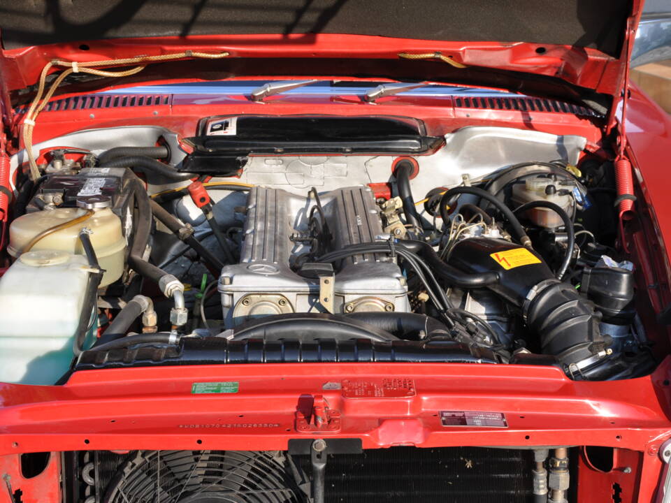 Image 32/52 de Mercedes-Benz 280 SL (1985)