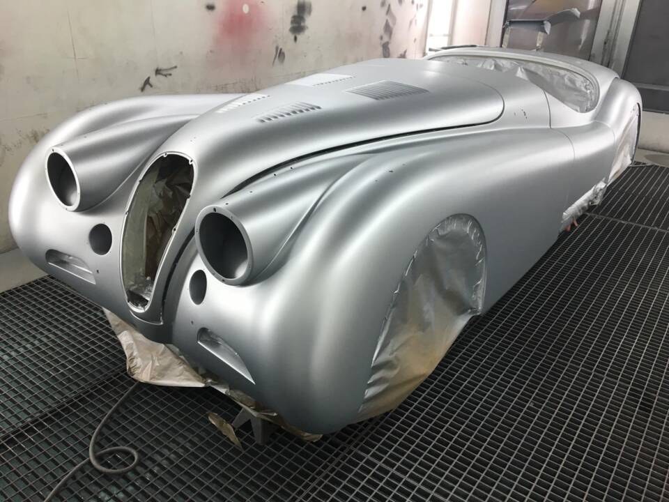 Image 6/26 of Jaguar XK 120 OTS (1952)