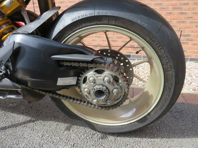 Bild 38/46 von Ducati 1098 R (2008)