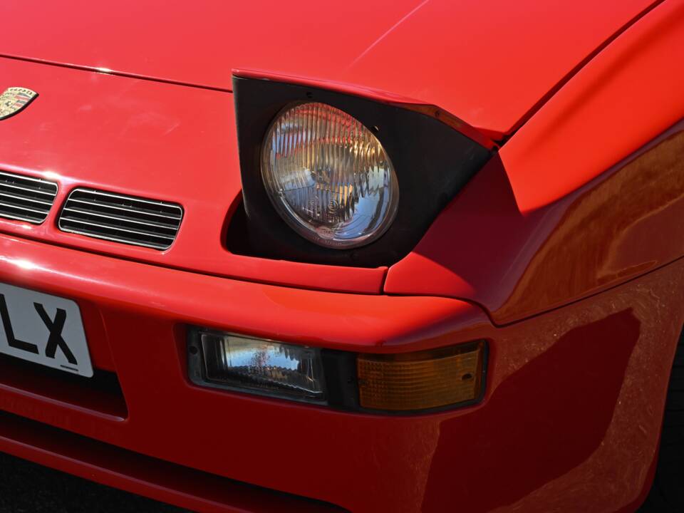 Image 26/50 of Porsche 924 Carrera GT (1986)