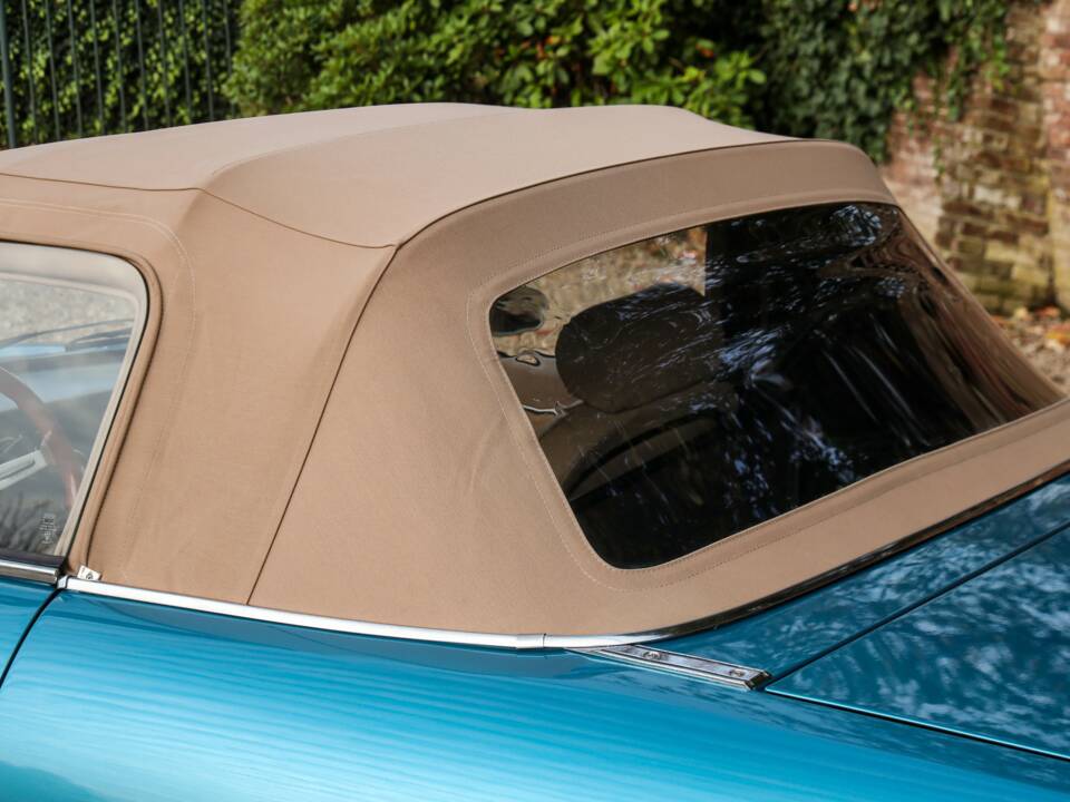 Image 12/50 of Alfa Romeo 2000 Spider Veloce (1981)